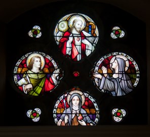 예수 성심을 흠숭하는 성인들_photo by Andreas F. Borchert_in the Church of the Immaculate Conception in Ballymote_Ireland.jpg